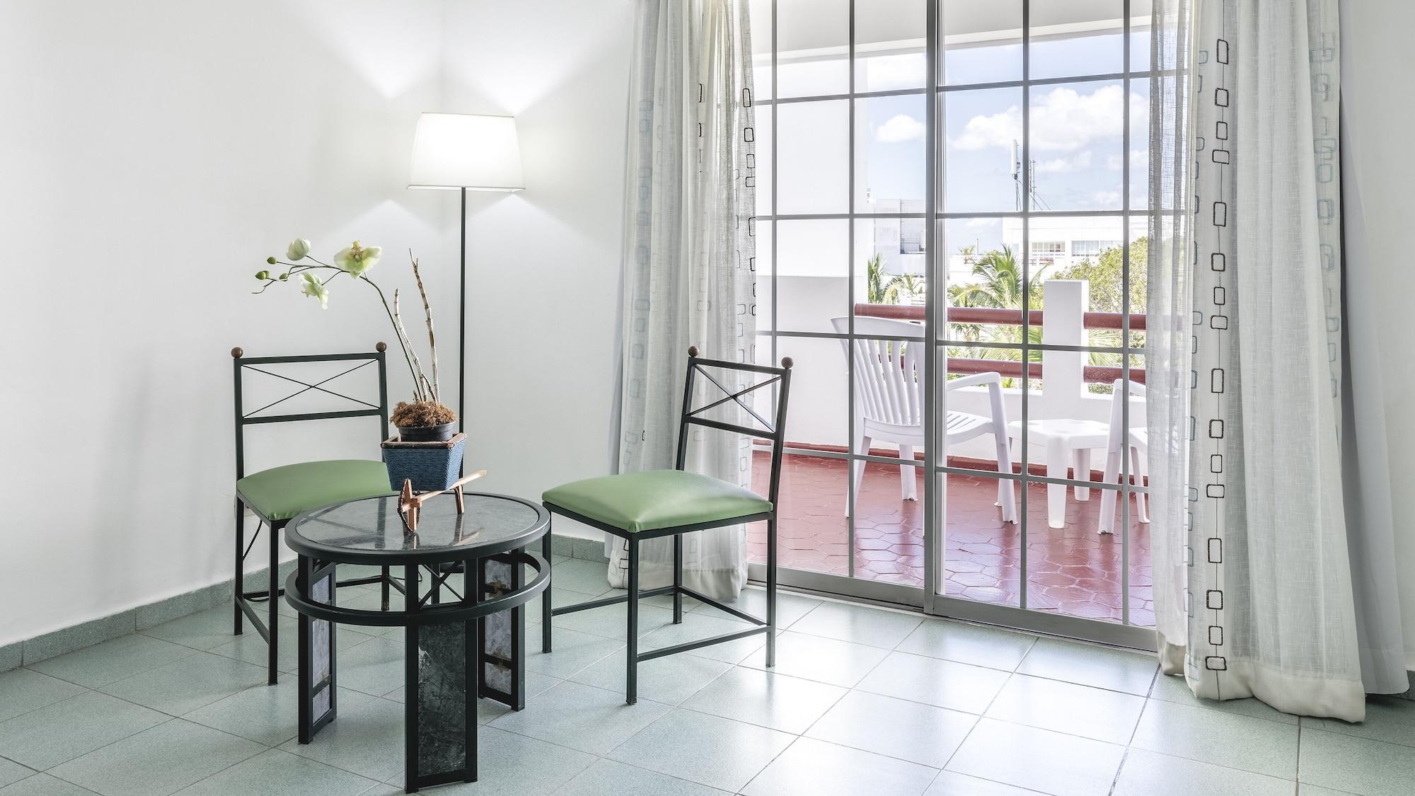 Be Live Experience Hamaca Suites Boca Chica Luaran gambar