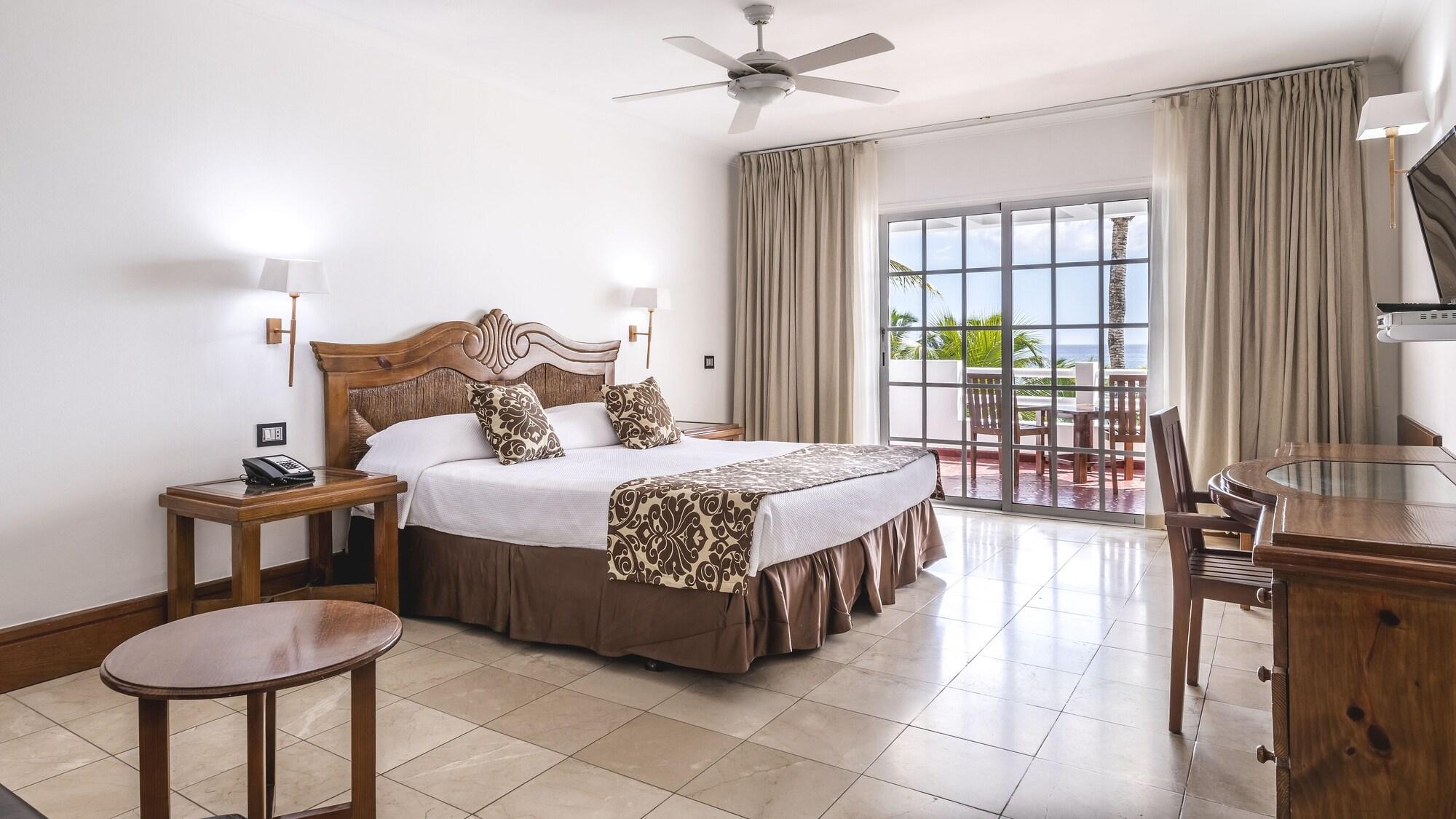 Be Live Experience Hamaca Suites Boca Chica Luaran gambar